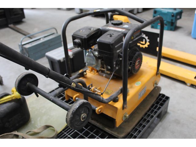 Trilplaat lumag pr-1400 pro. bouwjaar 2024. gewicht 130 kg. afmeting plaat 58 x 45 cm. - afbeelding 5 van  6