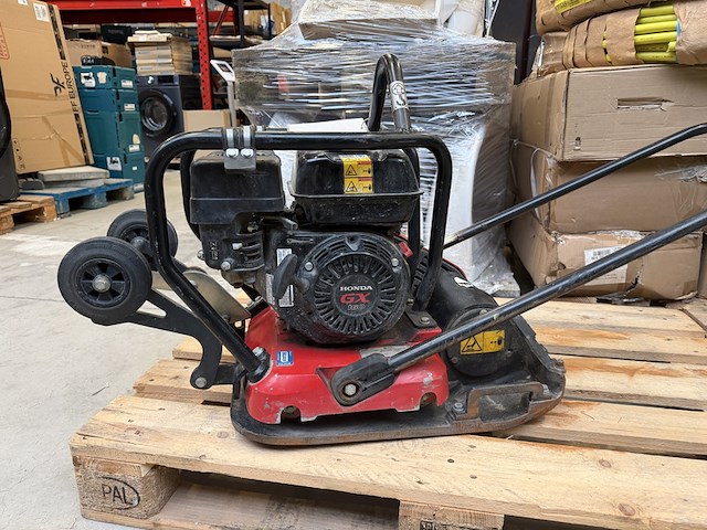 Trilplaat met honda gx160 benzine motor - afbeelding 2 van  7