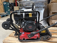 Trilplaat met honda gx160 benzine motor - afbeelding 3 van  7