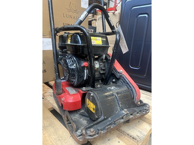 Trilplaat met honda gx160 benzine motor - afbeelding 2 van  9