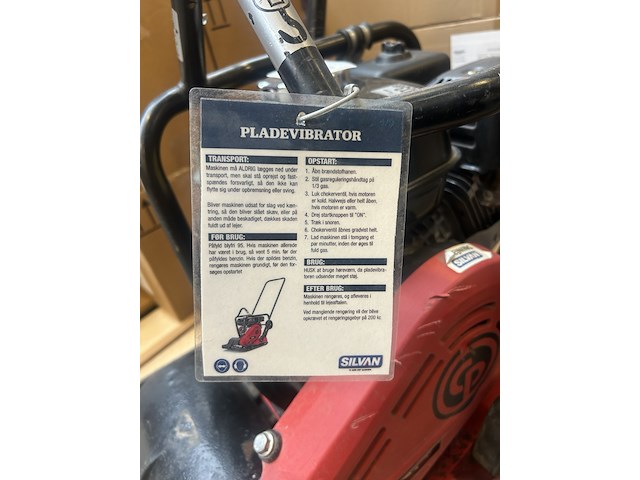 Trilplaat met honda gx160 benzine motor - afbeelding 9 van  9