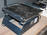 Triltafel lievers ltt40x40. 2007. - afbeelding 3 van  3