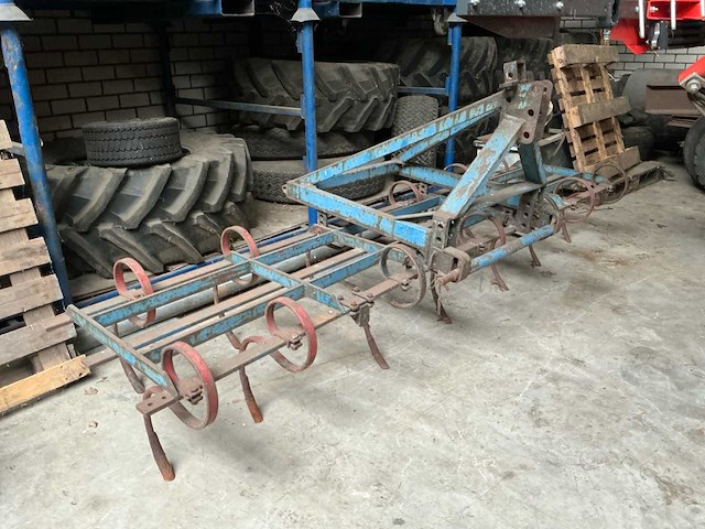 Triltand cultivator 13 tanden - afbeelding 1 van  3