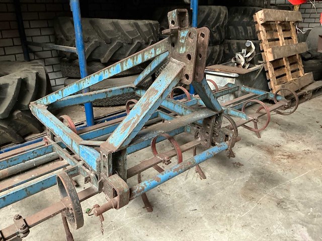 Triltand cultivator 13 tanden - afbeelding 4 van  6