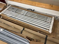 Trilux-veko-zumtobel-regiolux-steinel loodsverlichting/lijnverlichting partij - afbeelding 21 van  25