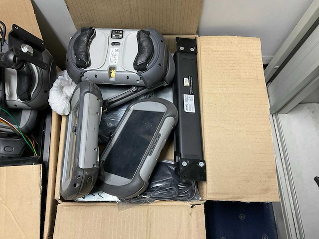 Trimble fleetxps v4 partij boordcomputers - afbeelding 2 van  7