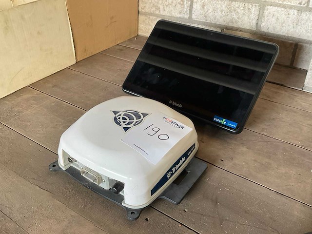Trimble nav-900 gps besturingssyteem - afbeelding 1 van  8