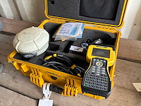 Trimble r8 gnss/ tsc2 gps-systeem - afbeelding 1 van  9