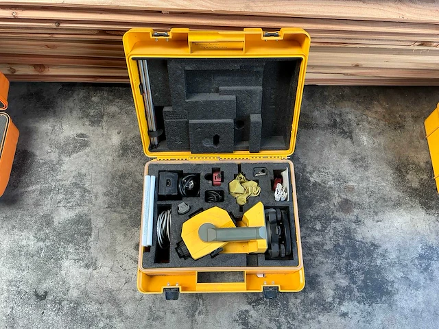 Trimble spectra precision ts315 bouw-totaalstation theodoliet - afbeelding 1 van  5