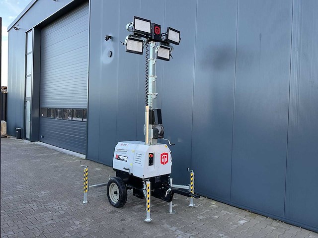 Trime x-city noodverlichting - yanmar motor - afbeelding 15 van  18