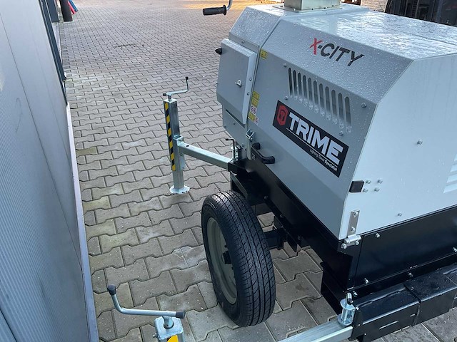 Trime x-city noodverlichting - yanmar motor - afbeelding 5 van  18