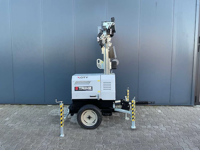 Trime x-city noodverlichting yanmar motor - afbeelding 14 van  18