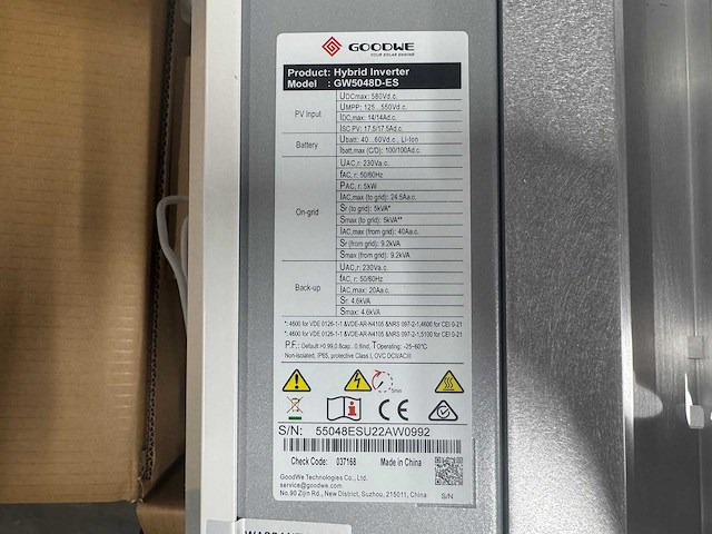 Trina - goodwe - dyness - set van 10 zonnepalen (440 wp) - omvormer met 10 kw batterij - afbeelding 11 van  19
