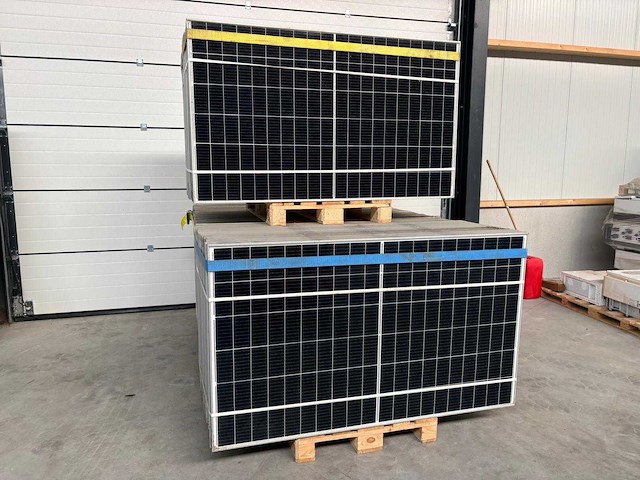 Trina solar - (340 wp) gebruikte zonnepanelen (110x) - afbeelding 1 van  2
