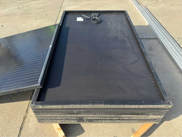 Trinasolar zonnepaneel met montage rails (9x) - afbeelding 5 van  11