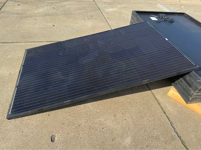 Trinasolar zonnepaneel met montage rails (9x) - afbeelding 4 van  11