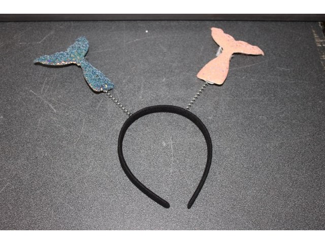 Trio set uitndiiging + tiara + vleigtuig in kr 14 - afbeelding 6 van  7