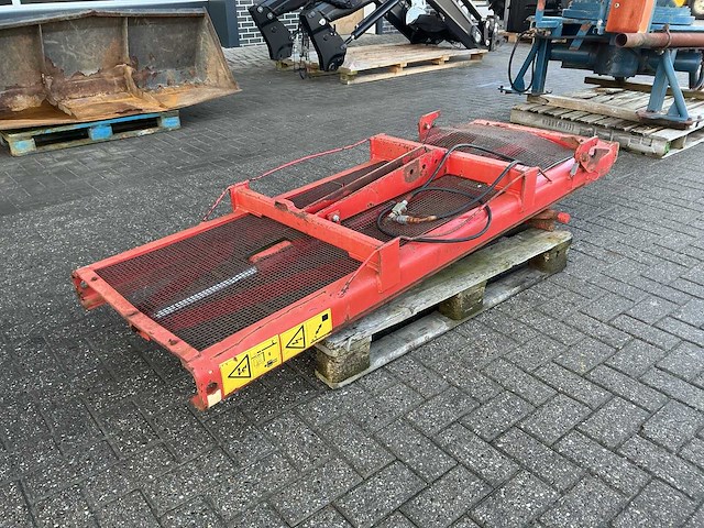 Trioliet kuilvoersnijder hefmast - afbeelding 1 van  5