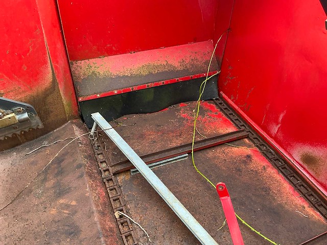 Trioliet masterbuster kuilhapper - afbeelding 19 van  19