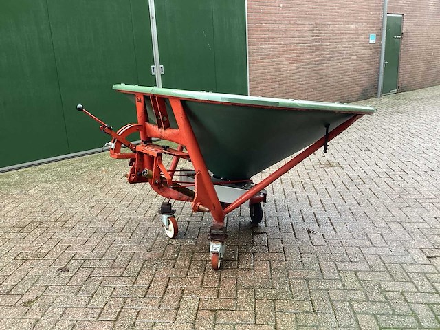 Trioliet mullos kunstmeststrooier - afbeelding 1 van  8