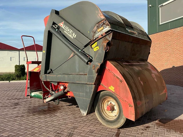 Trioliet tm -12 voermengwagen - afbeelding 31 van  33