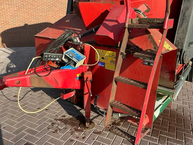 Trioliet tm -12 voermengwagen - afbeelding 29 van  29