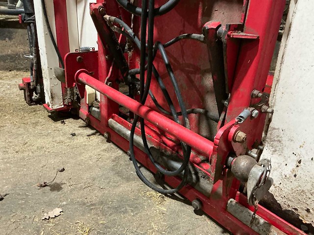 Trioliet tu-195 kuilvoersnijder - afbeelding 3 van  13