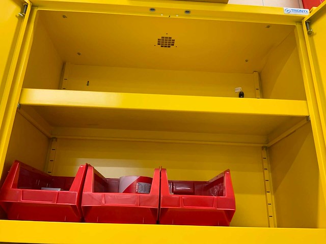 Trionyx chemicaliënkast - afbeelding 8 van  8