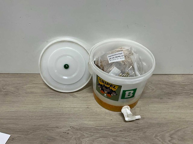 Tripel do it self beerkit (72x) - afbeelding 1 van  3