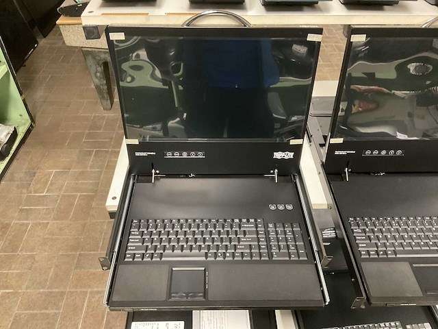 Tripp-lite b021-000-19 kvm switch - afbeelding 2 van  6