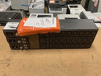Tripp-lite pdu12iec single-phase basic pdu (3x) - afbeelding 2 van  3