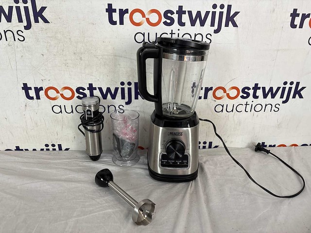Tristar staafmixer 1000w - mx-4828 - 1 snelheid met turbo - incl maatbeker - rvs |krups nescafé dolce gusto genio s kp243b – capsule koffiemachine - afbeelding 1 van  1