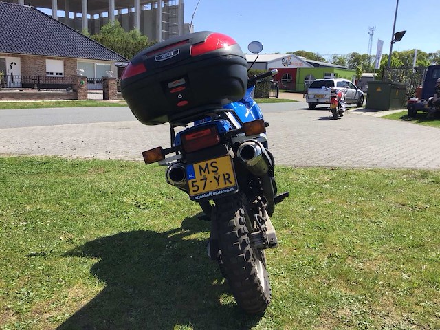 Triumph - all-road - tiger 900 - motorfiets - afbeelding 16 van  21