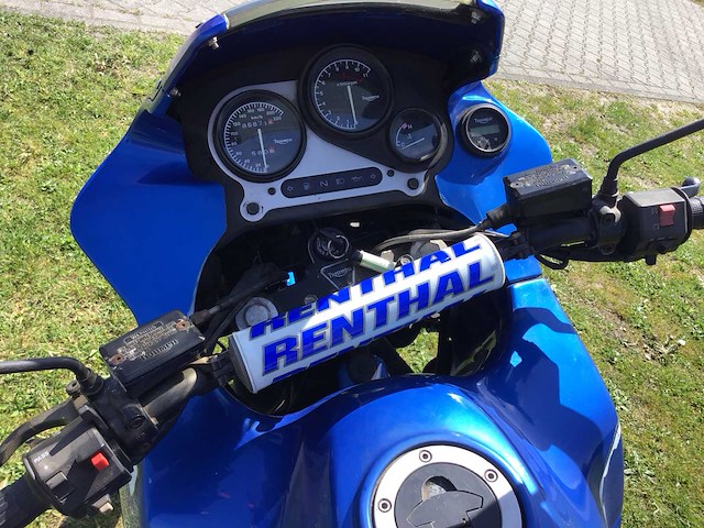 Triumph - all-road - tiger 900 - motorfiets - afbeelding 4 van  17