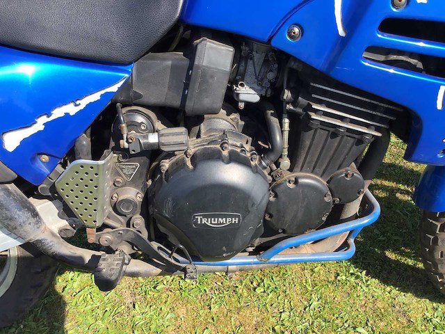 Triumph - all-road - tiger 900 - motorfiets - afbeelding 8 van  17