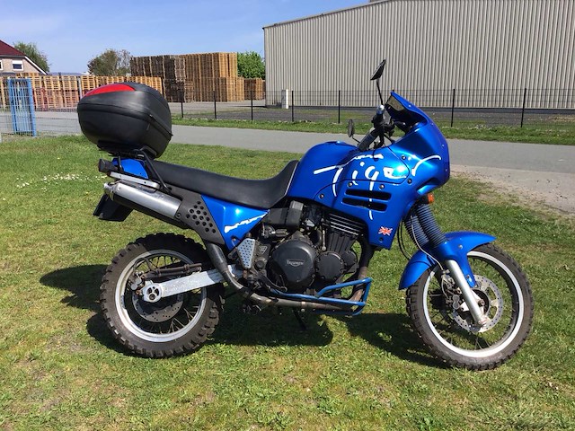Triumph - all-road - tiger 900 - motorfiets - afbeelding 15 van  17