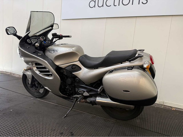 Triumph - tour - trophy 900 - motorfiets - 1999 - afbeelding 15 van  20