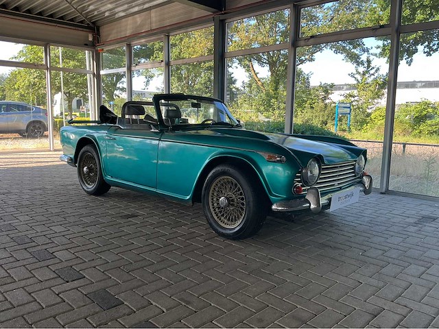Triumph 1967 tr4a cabrio btw auto - afbeelding 10 van  15