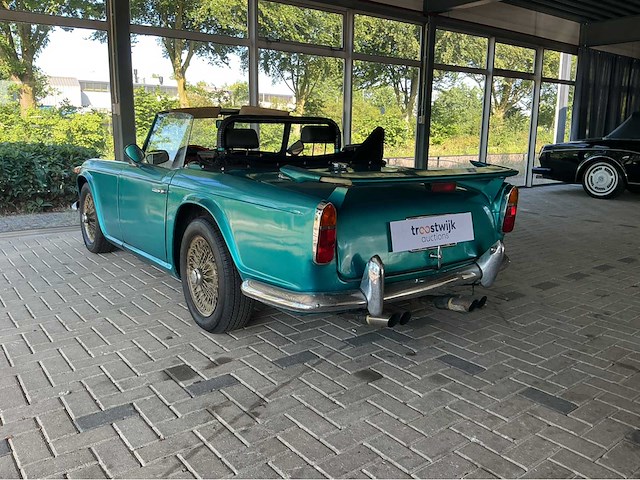 Triumph 1967 tr4a cabrio btw auto - afbeelding 6 van  7