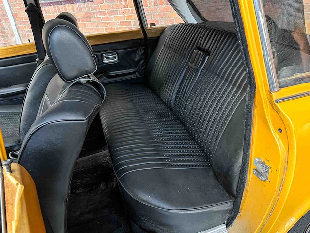 Triumph 2000 mk2 2.0 90pk 1971 youngtimer - afbeelding 18 van  19