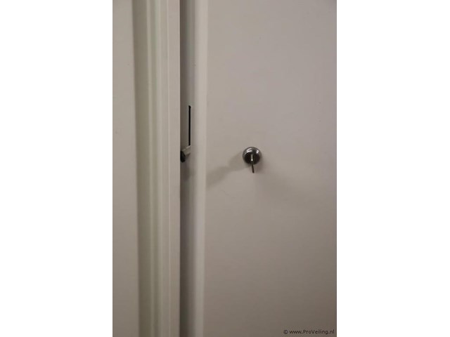 Triumph archiefkast incl. sleutel - afbeelding 2 van  6