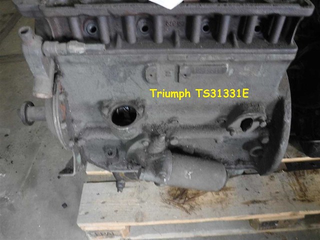 Triumph engine block ts31331e | original british classic sports car engine - afbeelding 2 van  4