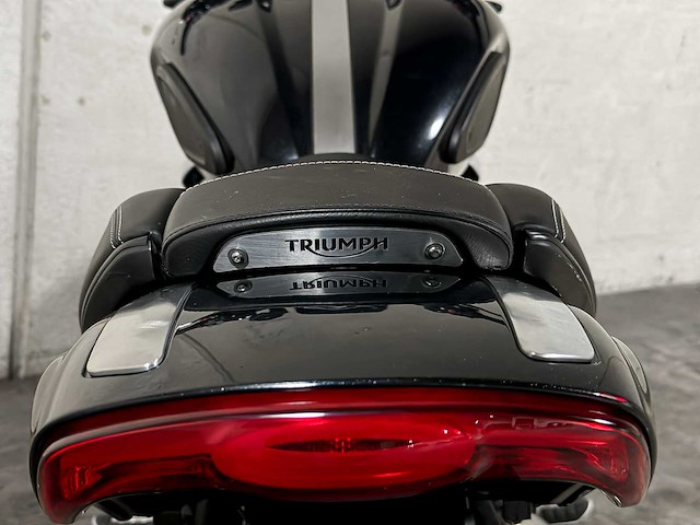 Triumph rocket 3r 2500cc 167pk 2021 - afbeelding 20 van  38