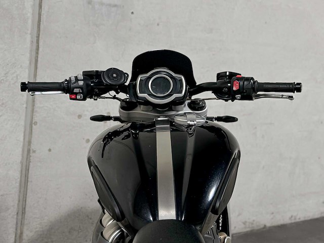 Triumph rocket 3r 2500cc 167pk 2021 - afbeelding 21 van  38