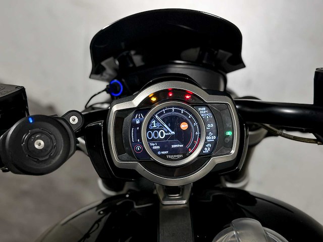 Triumph rocket 3r 2500cc 167pk 2021 - afbeelding 30 van  38