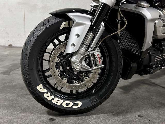 Triumph rocket 3r 2500cc 167pk 2021 - afbeelding 34 van  38