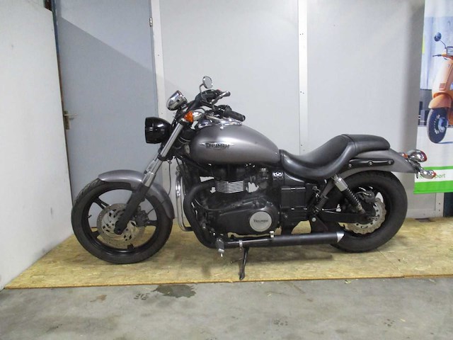 Triumph speedmaster chopper - motorfiets - motorfiets - afbeelding 1 van  16