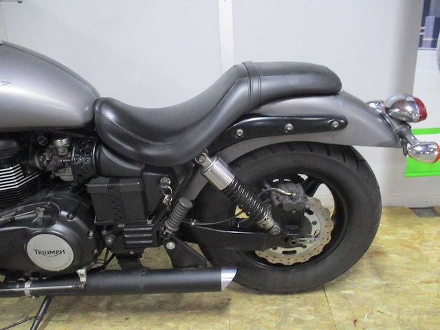 Triumph speedmaster chopper - motorfiets - motorfiets - afbeelding 10 van  16