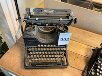 Triumph standard-12 typemachine (2x) - afbeelding 4 van  7