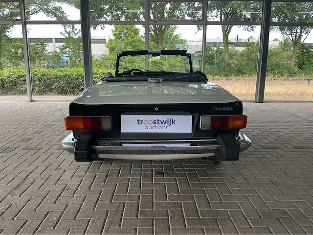 Triumph tr6 cabrio zescilinder btw auto - afbeelding 4 van  15